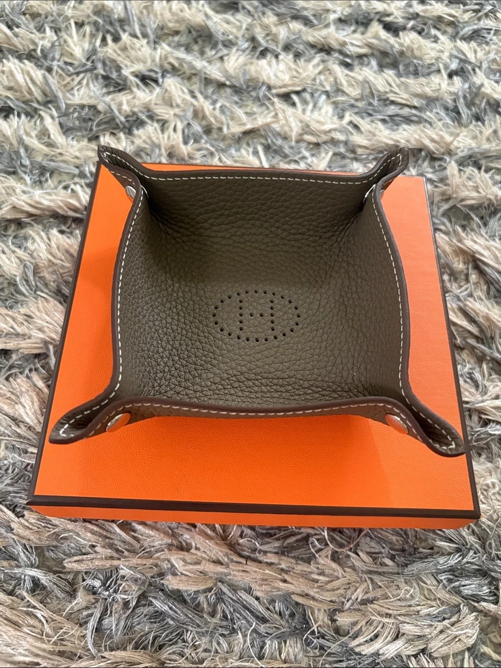 Hermès Mises et Relances H Evelyne Mini Change Tray Brown New In Box